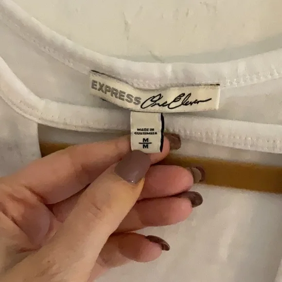 Express One Eleven Easy Tank w/Tropical Floral Print, Size M, White/Multi - Picture 4 of 5